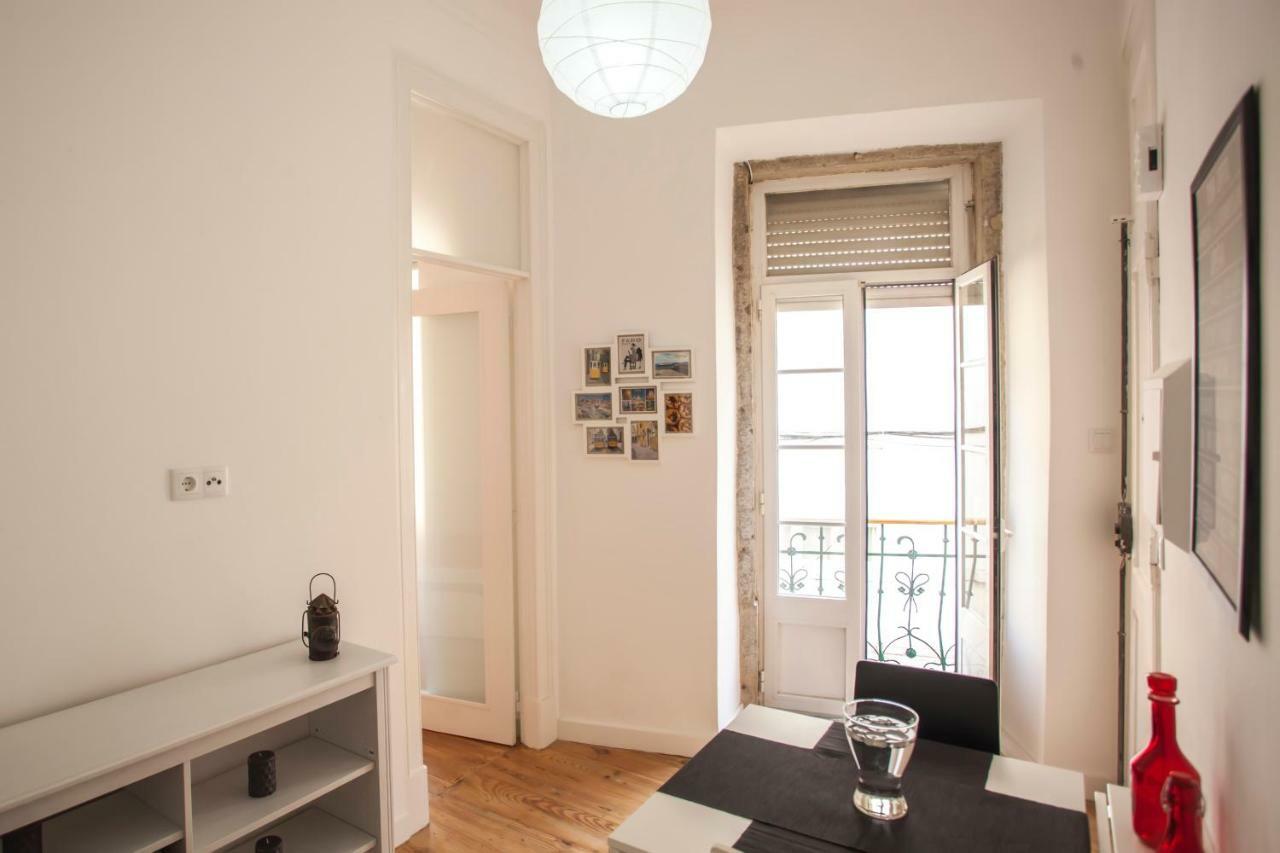 Cool Lisbon Apartment Exterior photo